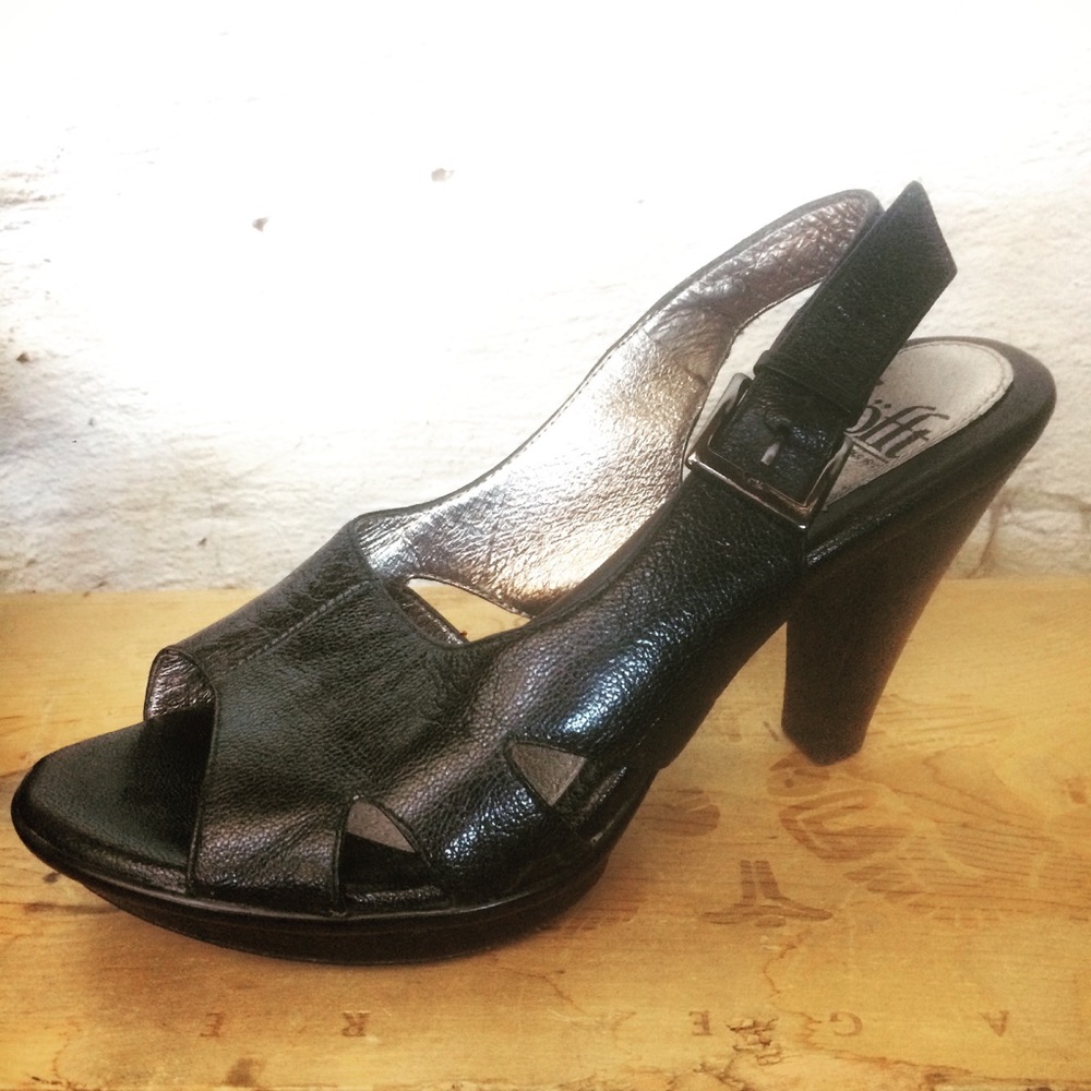 Söfft Reine black leather cutout platform heels 6